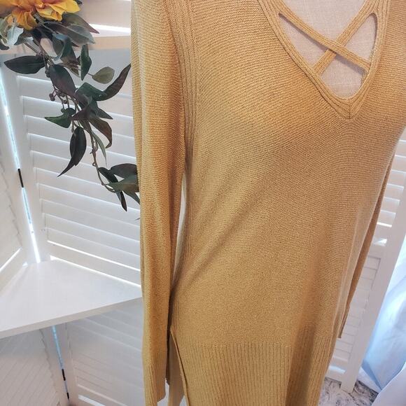 FREE PEOPLE MUSTARD CRISS CROSS TUNIC SWEATER MED - Picture 6 of 7